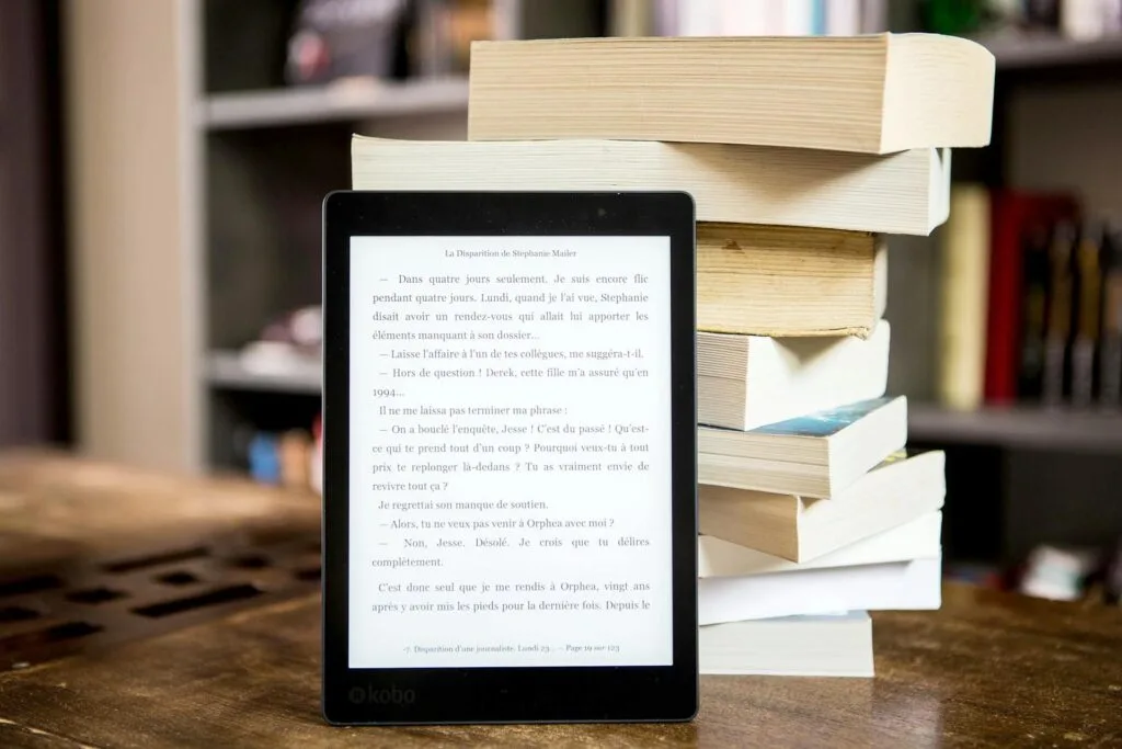 Εκδώστε το Βιβλίο σας με τη B&T Services 11 books